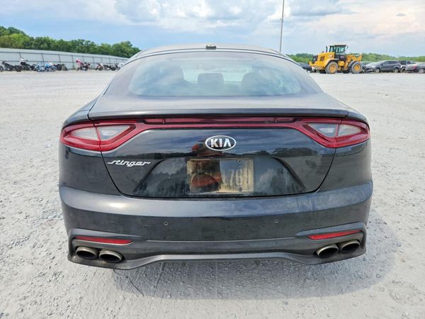 2018 KIA STINGER