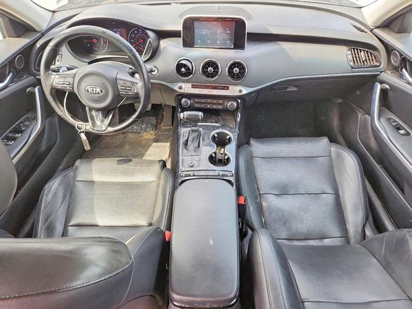 2018 KIA STINGER