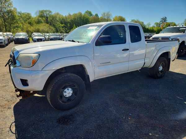 2012 TOYOTA TACOMA