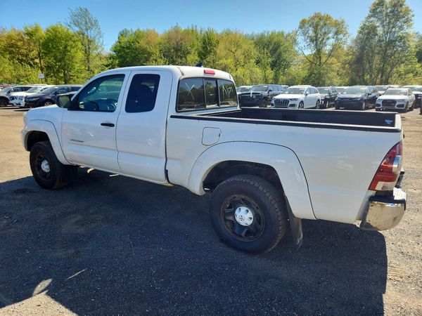 2012 TOYOTA TACOMA