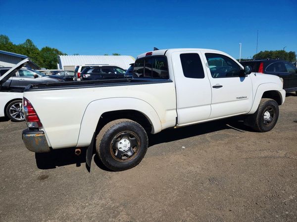 2012 TOYOTA TACOMA