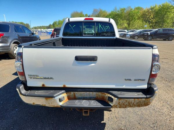 2012 TOYOTA TACOMA