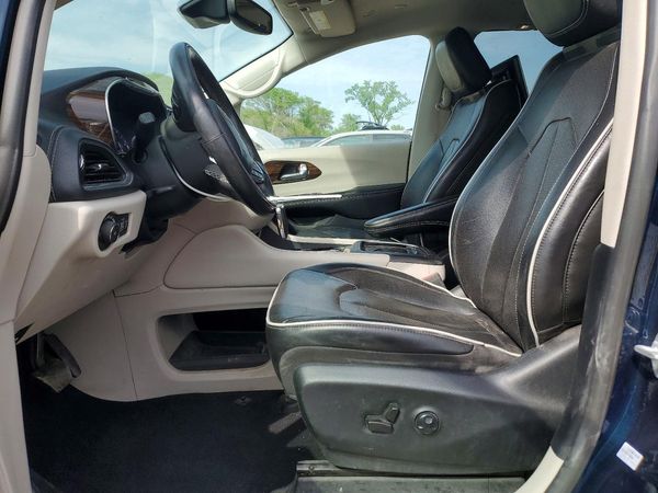 2022 CHRYSLER PACIFICA Limited