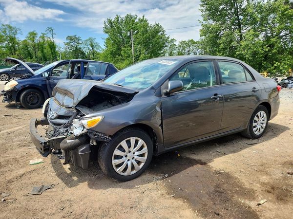 2012 TOYOTA COROLLA