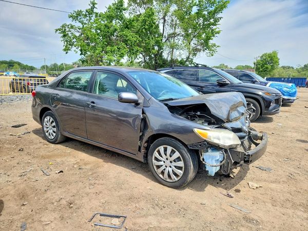 2012 TOYOTA COROLLA