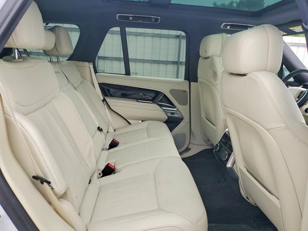 2023 LAND ROVER RANGE ROVER SE