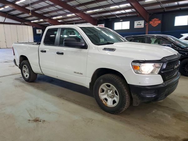2022 RAM 1500 TRADESMAN QUAD CAB 4X4