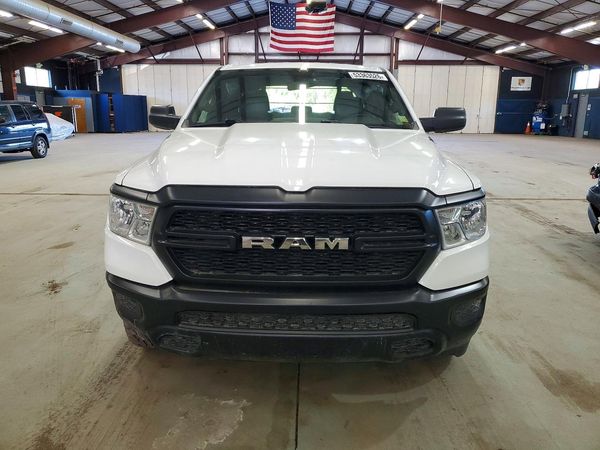 2022 RAM 1500 TRADESMAN QUAD CAB 4X4