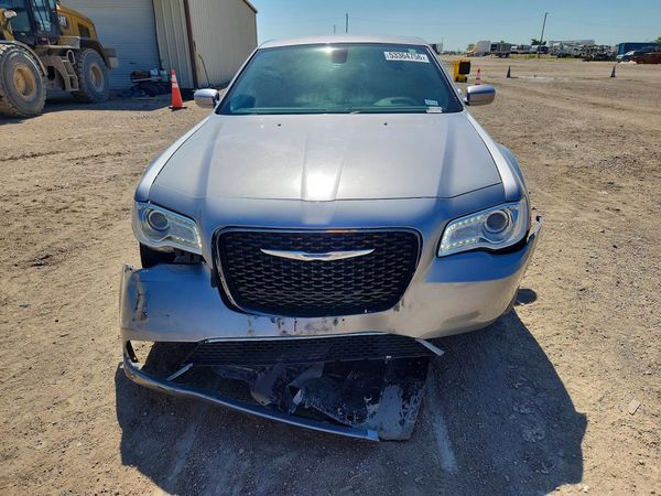 2017 CHRYSLER 300 Limited