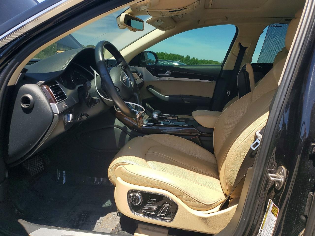 2013 AUDI A8