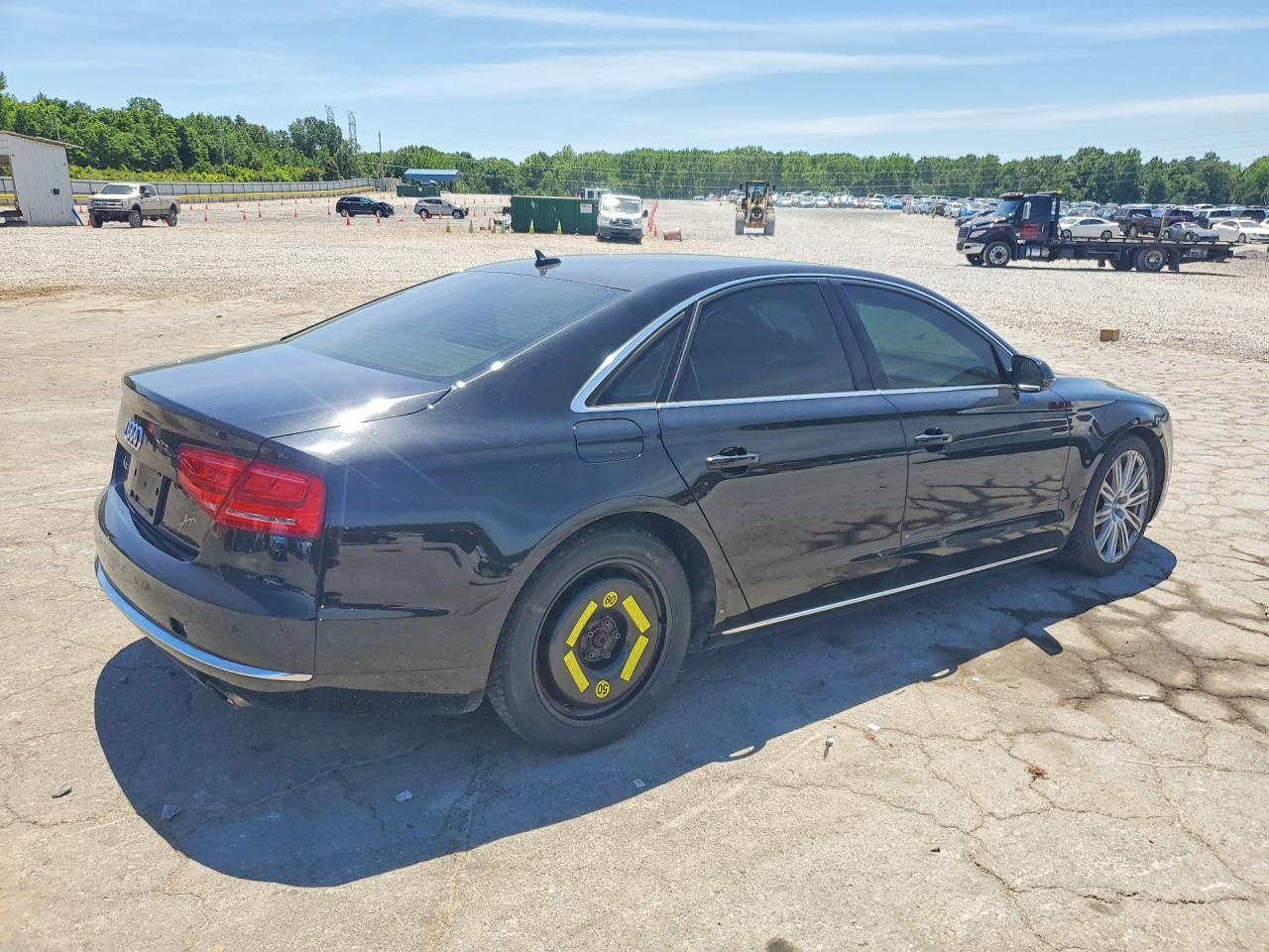 2013 AUDI A8