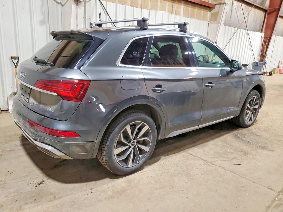2022 AUDI Q5 S Line quattro Premium