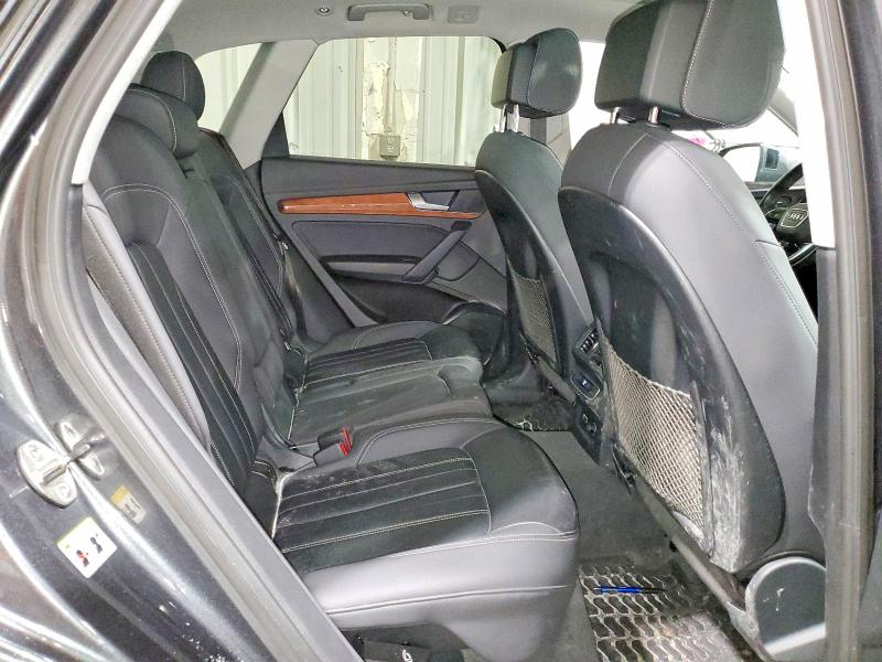 2022 AUDI Q5 S Line quattro Premium