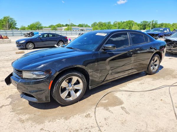 2016 DODGE CHARGER SXT