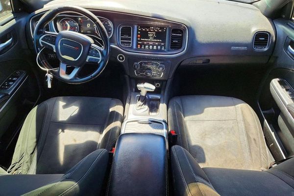 2016 DODGE CHARGER SXT
