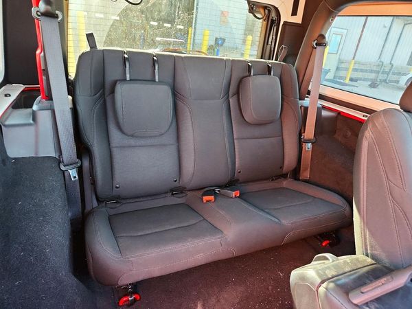 2020 JEEP WRANGLER Sport