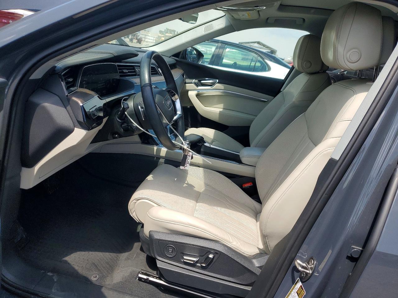 2024 AUDI Q8 E-TRON
