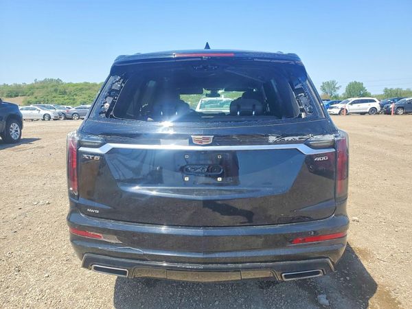 2022 CADILLAC XT6 Sport
