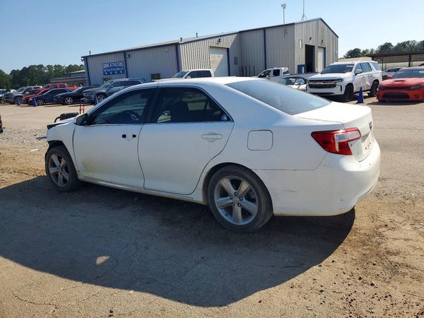 2013 TOYOTA CAMRY