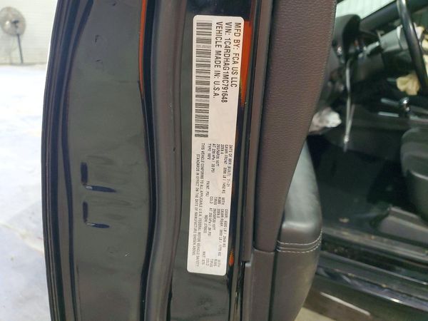 2021 DODGE DURANGO SXT