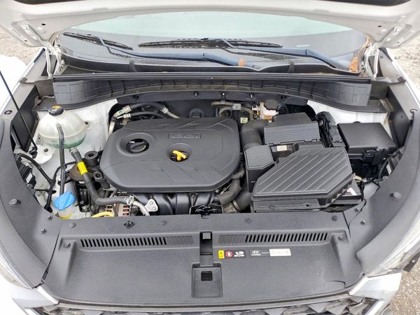2019 HYUNDAI TUCSON SE