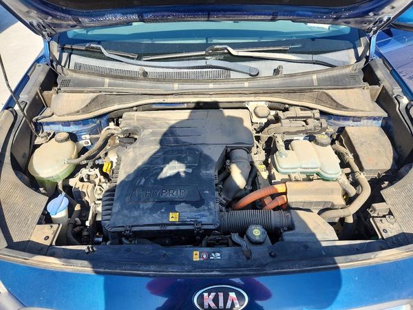 2017 KIA NIRO FE / LX / LX Tech