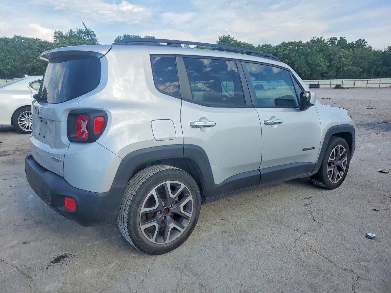 2017 JEEP RENEGADE LATITUDE 4X2