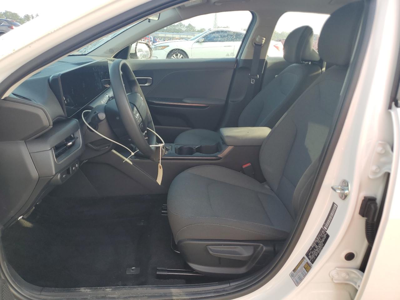 2025 KIA K4 LX, LXS