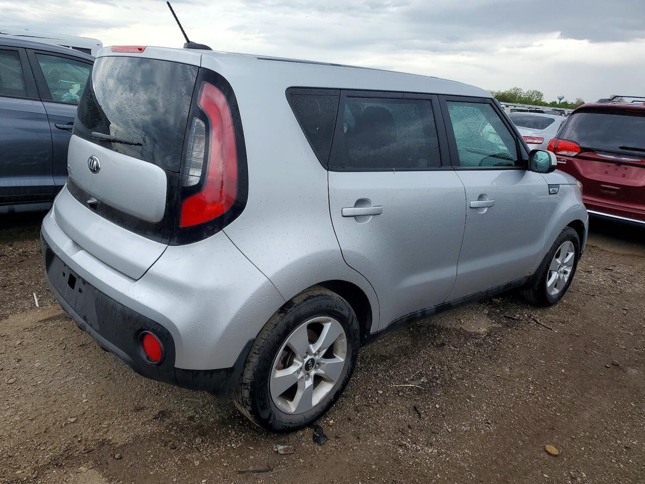 2019 KIA SOUL Base