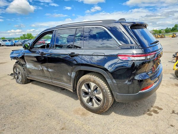 2022 JEEP GRAND CHEROKEE