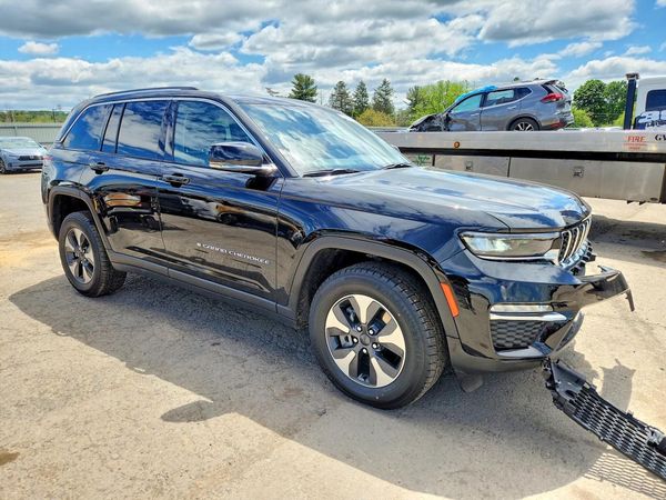 2022 JEEP GRAND CHEROKEE