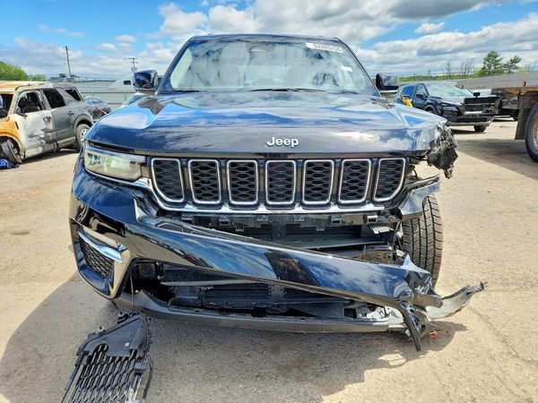 2022 JEEP GRAND CHEROKEE