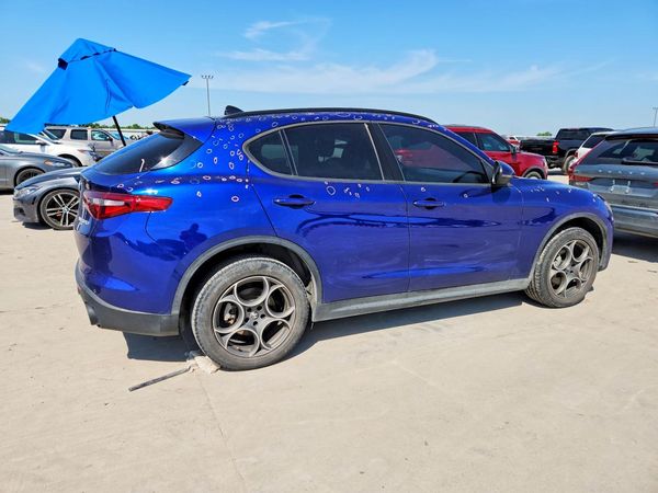 2022 ALFA ROMEO STELVIO RWD
