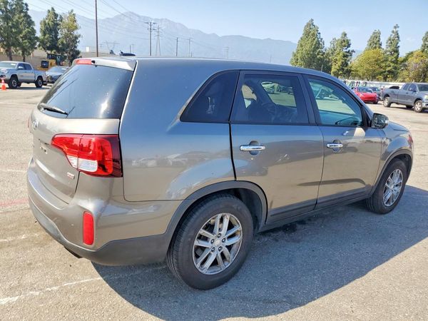 2014 KIA SORENTO Base/ LX