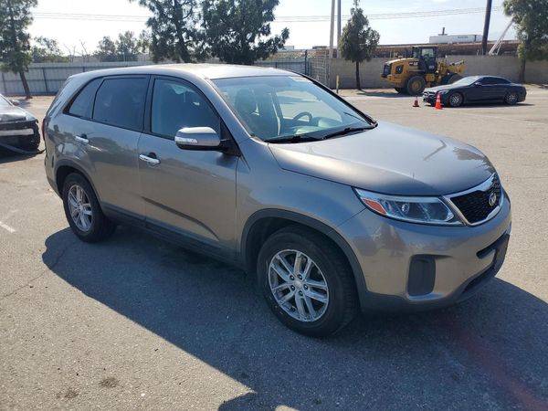 2014 KIA SORENTO Base/ LX