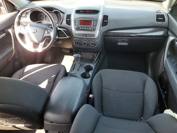 2014 KIA SORENTO Base/ LX
