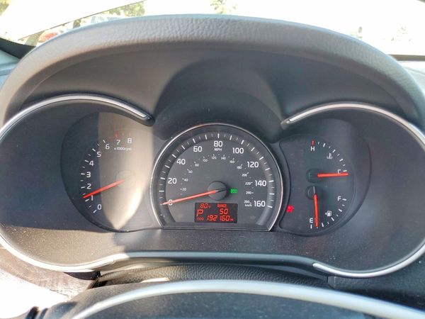 2014 KIA SORENTO Base/ LX