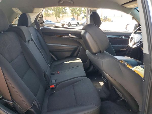 2014 KIA SORENTO Base/ LX