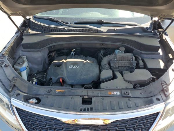 2014 KIA SORENTO Base/ LX