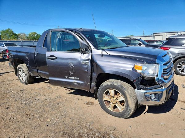 2017 TOYOTA TUNDRA