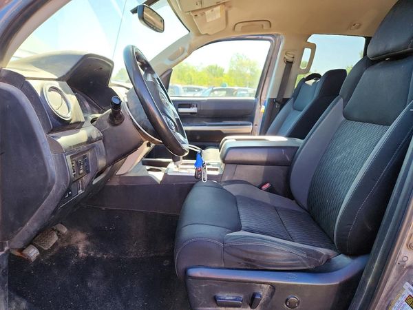 2017 TOYOTA TUNDRA