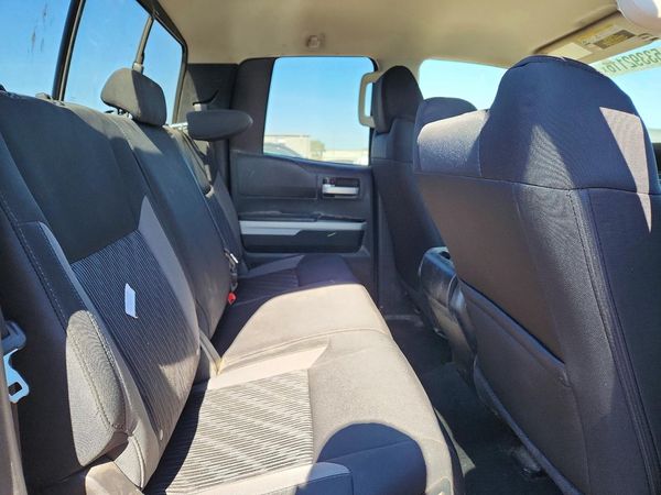 2017 TOYOTA TUNDRA