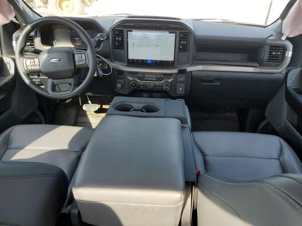 2024 FORD F150