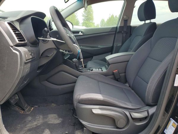 2021 HYUNDAI TUCSON SE