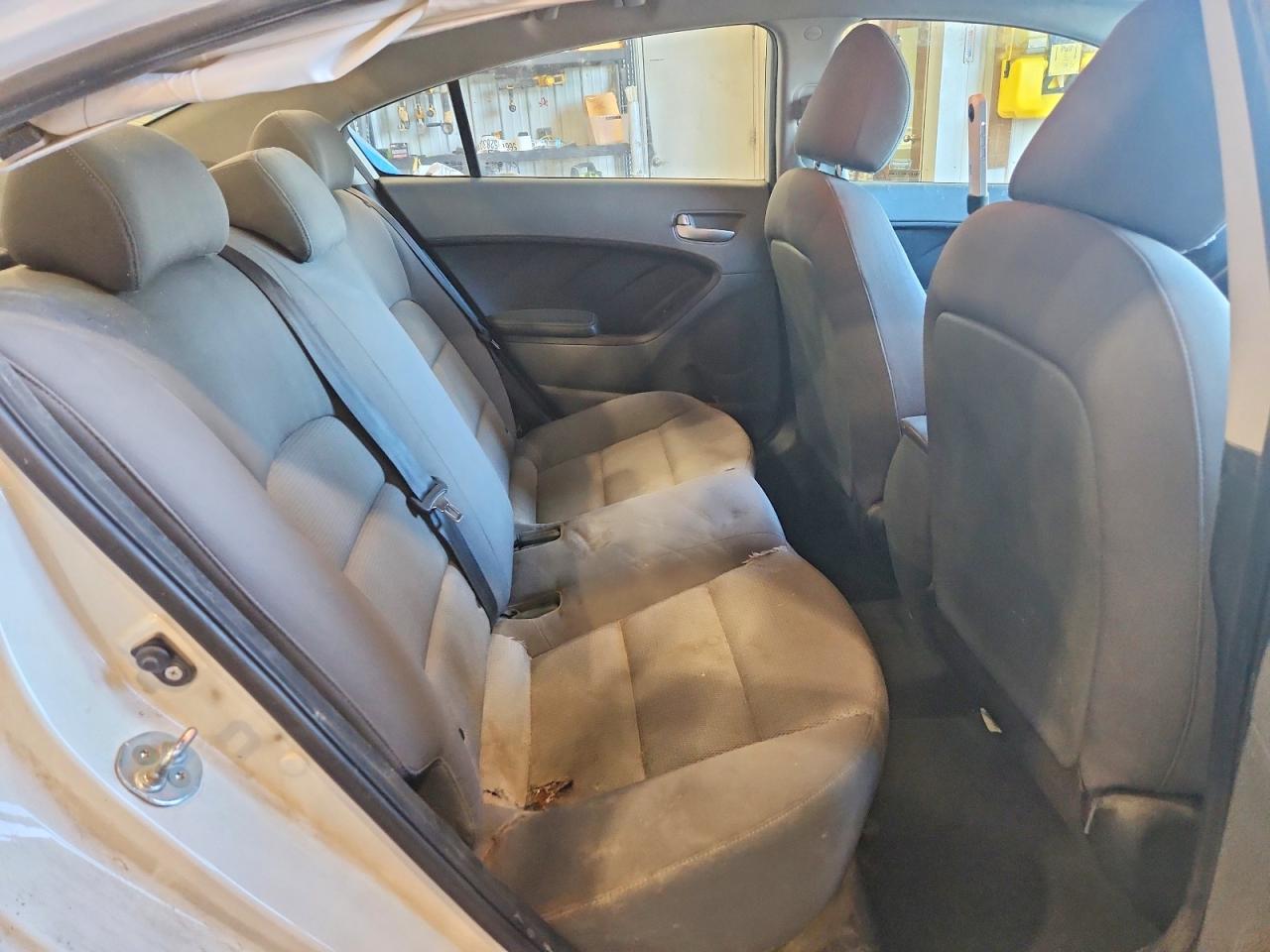 2017 KIA FORTE LX Base
