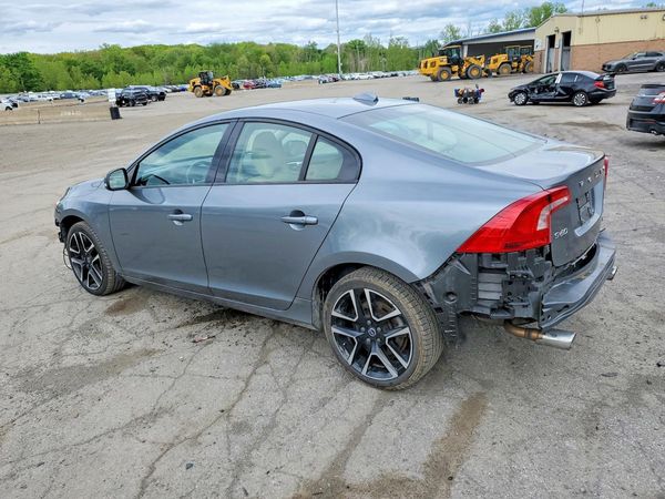 2017 VOLVO S60