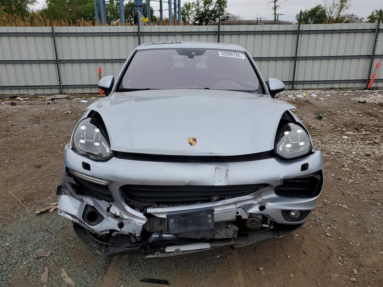 2017 PORSCHE CAYENNE