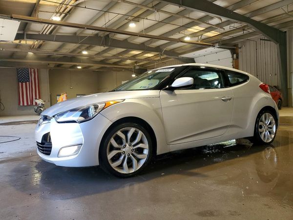 2013 HYUNDAI VELOSTER