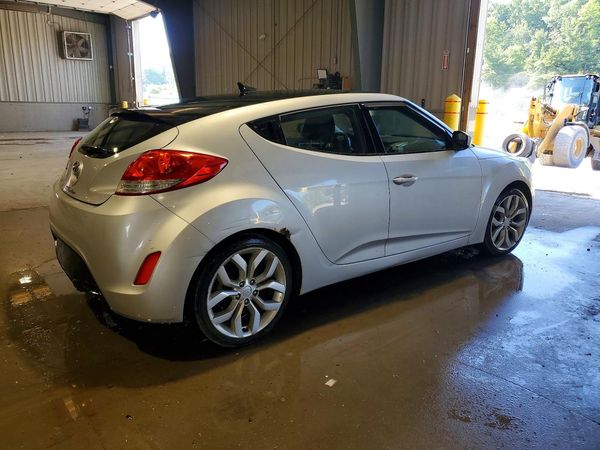 2013 HYUNDAI VELOSTER