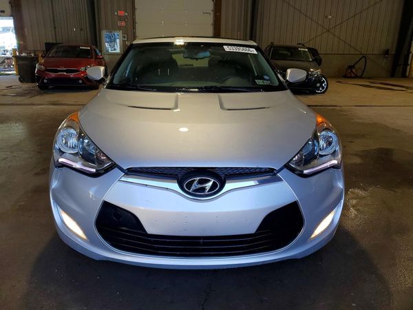 2013 HYUNDAI VELOSTER